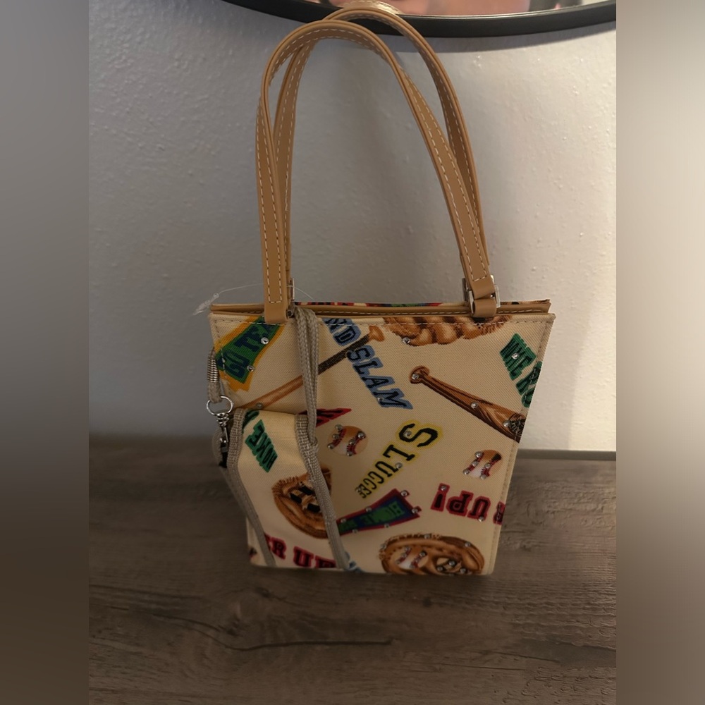 Baseball Purse - Picture 2 of 3
